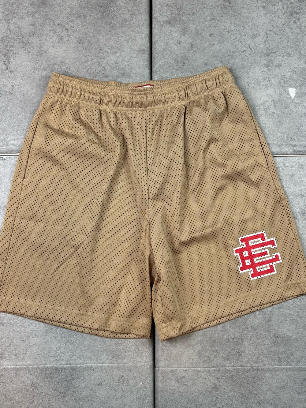 Eric Emanual EE basic/core shorts sand/red xl